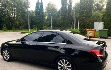 Mercedes-Benz E-Класс, 2019 год, 3 750 000 рублей, 9 фотография