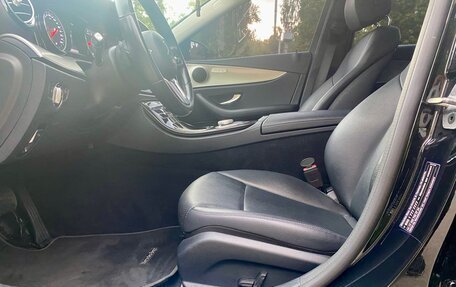 Mercedes-Benz E-Класс, 2019 год, 3 750 000 рублей, 13 фотография