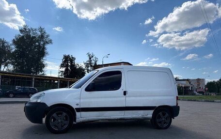 Peugeot Partner II рестайлинг 2, 2011 год, 200 000 рублей, 2 фотография