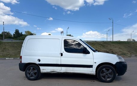 Peugeot Partner II рестайлинг 2, 2011 год, 200 000 рублей, 3 фотография