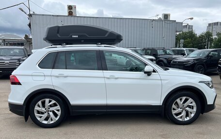 Volkswagen Tiguan II, 2021 год, 3 200 000 рублей, 4 фотография