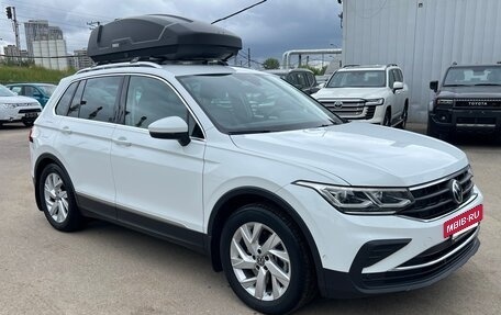 Volkswagen Tiguan II, 2021 год, 3 200 000 рублей, 3 фотография