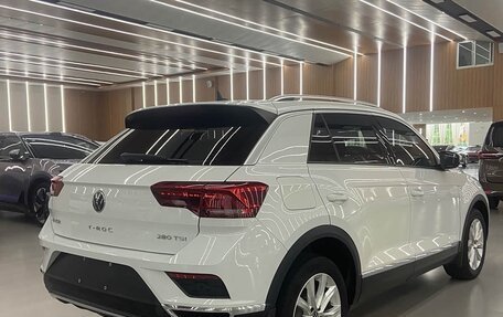Volkswagen T-Roc I, 2022 год, 1 275 000 рублей, 4 фотография