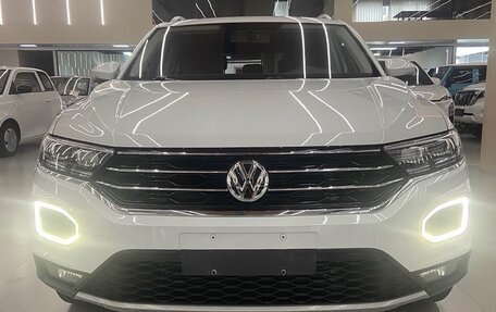 Volkswagen T-Roc I, 2022 год, 1 275 000 рублей, 3 фотография