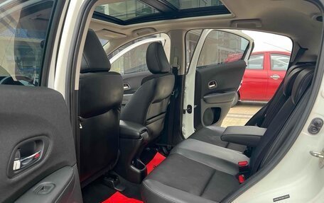 Honda Vezel, 2022 год, 1 348 000 рублей, 10 фотография