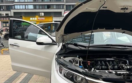 Honda Vezel, 2022 год, 1 348 000 рублей, 12 фотография