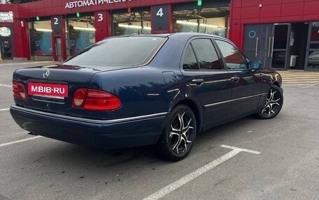 Mercedes-Benz E-Класс, 1999 год, 270 000 рублей, 4 фотография