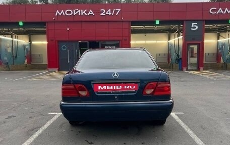 Mercedes-Benz E-Класс, 1999 год, 270 000 рублей, 5 фотография