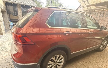 Volkswagen Tiguan II, 2020 год, 3 200 000 рублей, 4 фотография