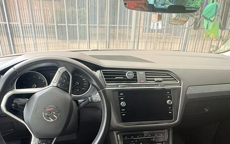 Volkswagen Tiguan II, 2020 год, 3 200 000 рублей, 7 фотография