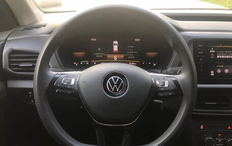 Volkswagen T-Cross I, 2023 год, 1 389 000 рублей, 11 фотография