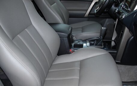 Toyota Land Cruiser Prado 150 рестайлинг 2, 2012 год, 2 700 000 рублей, 10 фотография