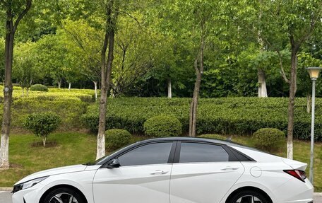 Hyundai Elantra, 2022 год, 1 350 000 рублей, 7 фотография