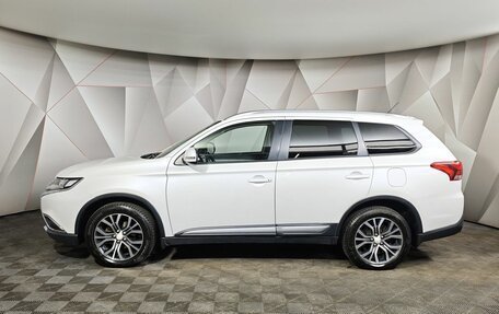 Mitsubishi Outlander III рестайлинг 3, 2015 год, 1 555 000 рублей, 5 фотография