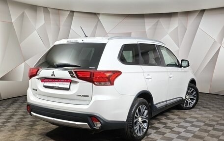 Mitsubishi Outlander III рестайлинг 3, 2015 год, 1 555 000 рублей, 2 фотография