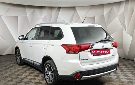 Mitsubishi Outlander III рестайлинг 3, 2015 год, 1 555 000 рублей, 4 фотография