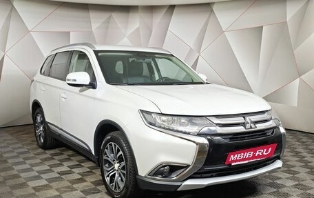 Mitsubishi Outlander III рестайлинг 3, 2015 год, 1 555 000 рублей, 3 фотография