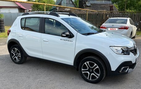 Renault Sandero II рестайлинг, 2022 год, 1 450 000 рублей, 4 фотография