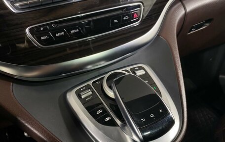 Mercedes-Benz V-Класс, 2016 год, 3 149 900 рублей, 23 фотография