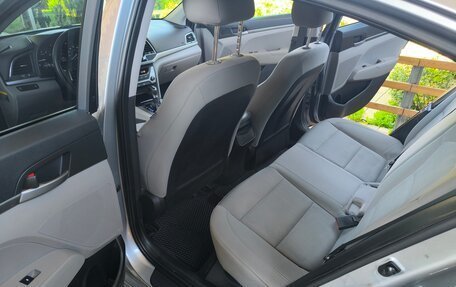Hyundai Elantra VI рестайлинг, 2016 год, 1 220 000 рублей, 3 фотография