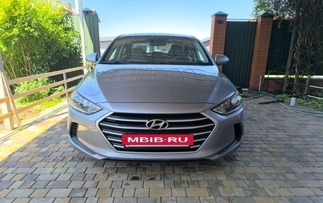 Hyundai Elantra VI рестайлинг, 2016 год, 1 220 000 рублей, 16 фотография