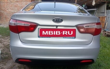 KIA Rio III рестайлинг, 2013 год, 820 000 рублей, 4 фотография