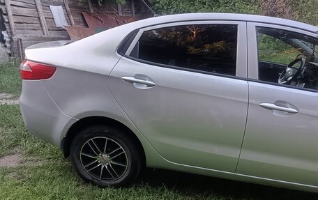 KIA Rio III рестайлинг, 2013 год, 820 000 рублей, 12 фотография