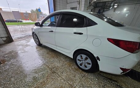 Hyundai Solaris II рестайлинг, 2014 год, 450 000 рублей, 11 фотография