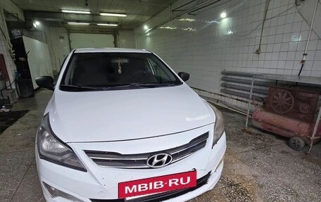 Hyundai Solaris II рестайлинг, 2014 год, 450 000 рублей, 14 фотография