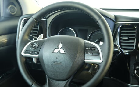Mitsubishi Outlander III рестайлинг 3, 2013 год, 1 459 000 рублей, 12 фотография