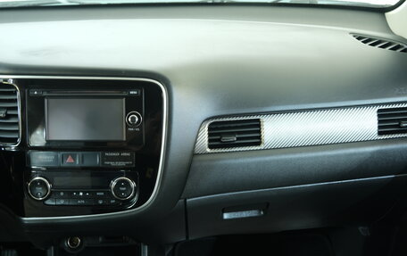 Mitsubishi Outlander III рестайлинг 3, 2013 год, 1 459 000 рублей, 15 фотография