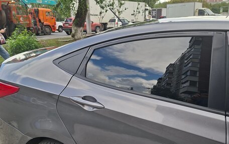 Hyundai Solaris II рестайлинг, 2016 год, 1 000 000 рублей, 7 фотография