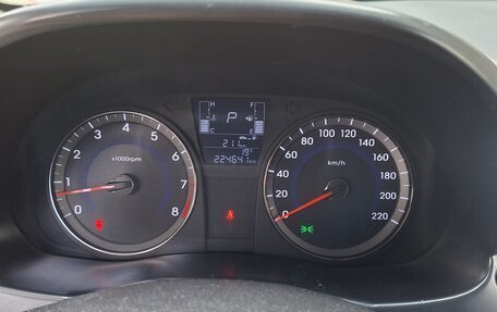 Hyundai Solaris II рестайлинг, 2016 год, 1 000 000 рублей, 11 фотография
