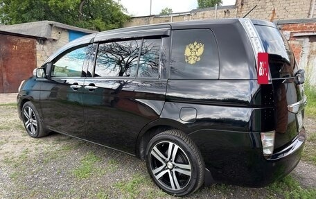 Toyota ISis I, 2012 год, 1 570 000 рублей, 2 фотография