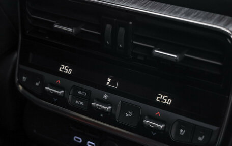 Toyota Land Cruiser, 2021 год, 6 799 000 рублей, 37 фотография