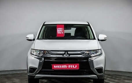 Mitsubishi Outlander III рестайлинг 3, 2017 год, 1 799 000 рублей, 2 фотография
