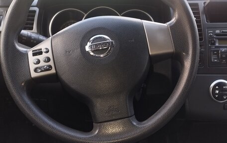 Nissan Tiida, 2010 год, 9 фотография