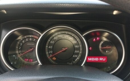 Nissan Tiida, 2010 год, 11 фотография