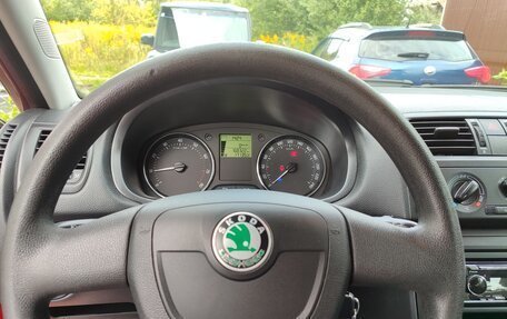 Skoda Fabia II, 2010 год, 360 000 рублей, 12 фотография