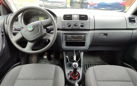 Skoda Fabia II, 2010 год, 360 000 рублей, 11 фотография
