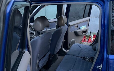 Nissan Cube II, 2001 год, 130 000 рублей, 13 фотография
