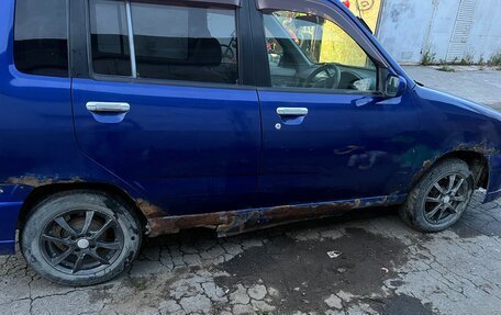 Nissan Cube II, 2001 год, 130 000 рублей, 4 фотография