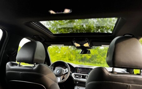 BMW 3 серия, 2019 год, 4 350 000 рублей, 23 фотография
