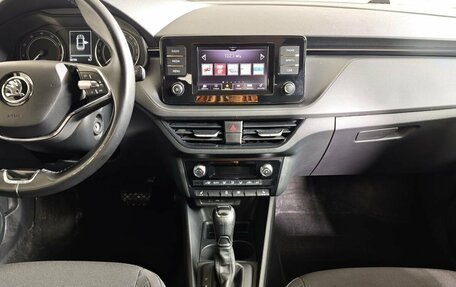 Skoda Rapid II, 2021 год, 1 720 000 рублей, 15 фотография