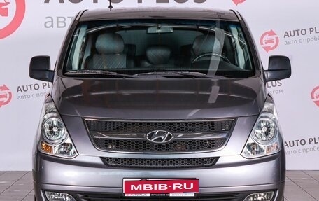 Hyundai H-1 II рестайлинг, 2011 год, 2 130 000 рублей, 4 фотография
