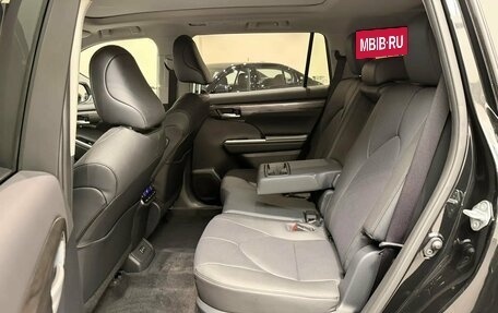 Toyota Highlander, 2026 год, 5 800 000 рублей, 10 фотография