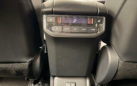 Toyota Highlander, 2026 год, 5 800 000 рублей, 27 фотография