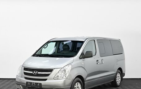 Hyundai Grand Starex Grand Starex I рестайлинг 2, 2014 год, 1 605 000 рублей, 3 фотография