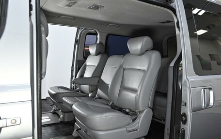 Hyundai Grand Starex Grand Starex I рестайлинг 2, 2014 год, 1 605 000 рублей, 14 фотография