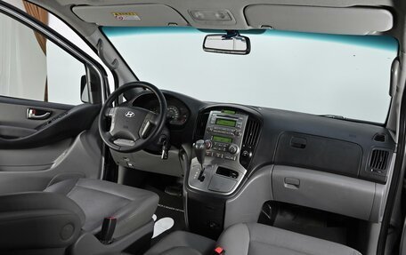 Hyundai Grand Starex Grand Starex I рестайлинг 2, 2014 год, 1 605 000 рублей, 10 фотография